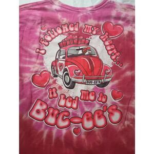 Buc-ees Valetines day Graphic T-shirt Tie dye red Youth Size Medium